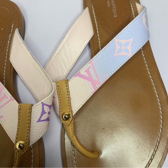 Louis Vuitton Sunny Flat Thong Sandals (Spring In The City) Size: 37 - Picture 5 of 7